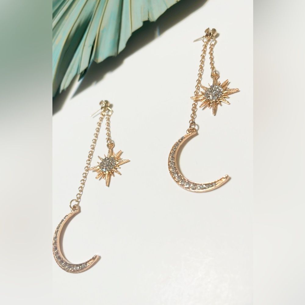 Moon drop earrings in gold #477 - Picture 5 of 7